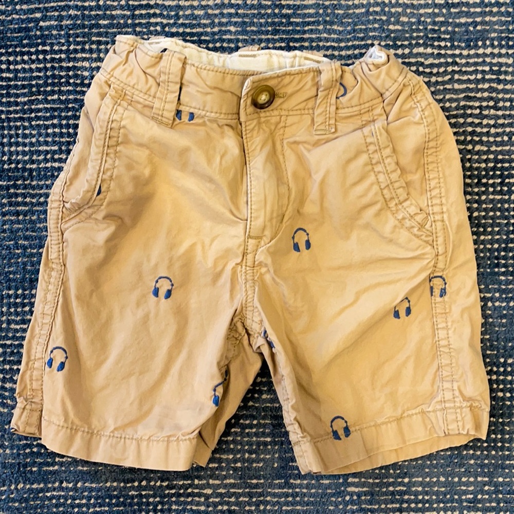 Gap shorts